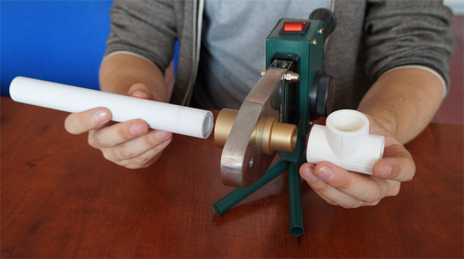 Соединение пластиковых труб методом пайки