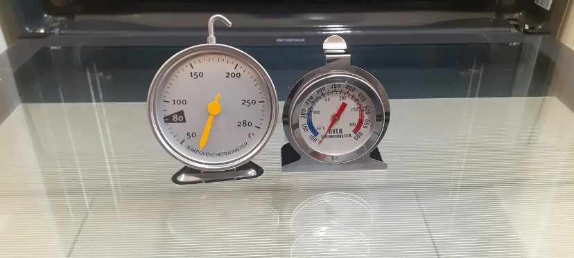 Пирометр для контроля температуры при плавке и закалке металла
